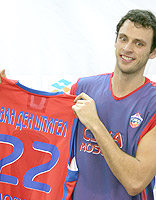 CSKA signs Van Den Spiegel!