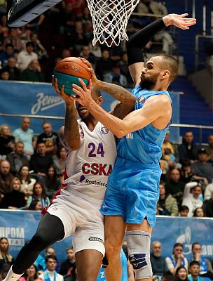 Амат М'Бай (фото: М. Сербин, cskabasket.com)