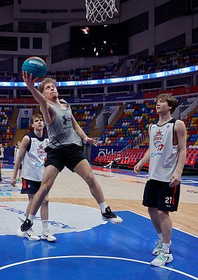 (фото: Т. Макеева, cskabasket.com)