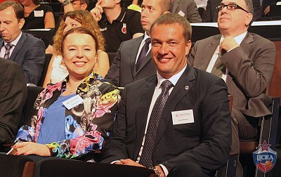 Наталия Фураева и Андрей Ватутин (фото: cskabasket.com)