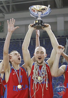 ЦСКА чемпион ДЮБЛ (фото Т. Макеева, cskabasket.com)