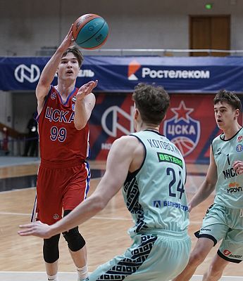Денис Клуббе (фото: Т. Макеева, cskabasket.com)