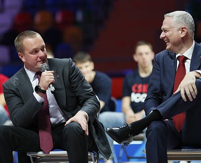 Андрей Ватутин и Эмил Райкович (фото: М. Сербин, cskabasket.com)