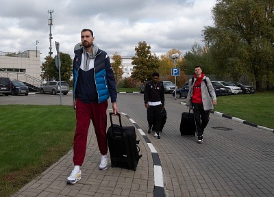 Никола Милутинов, Каспер Уэйр и Самсон Руженцев (фото: М. Сербин, cskabasket.com)