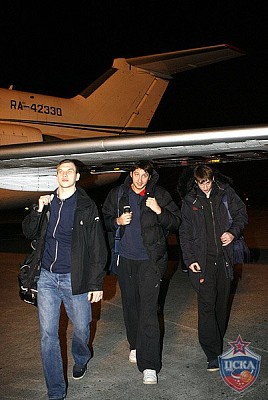 Захар Пашутин, Никита Курбанов и Алексей Швед (фото М. Сербин, cskabasket.com)
