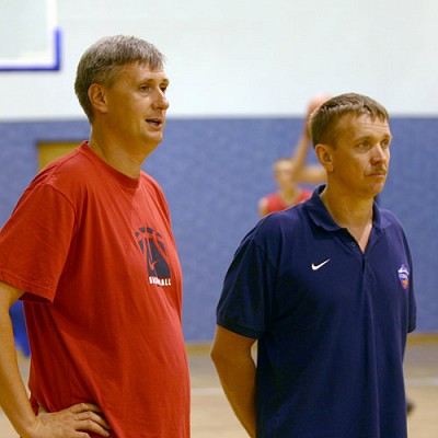 Андрей Мальцев и Леонид Спирин (фото cskabasket.com)