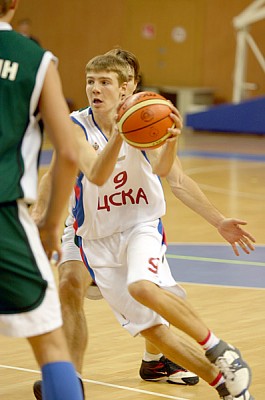 Максим Захаров (фото cskabasket.com)