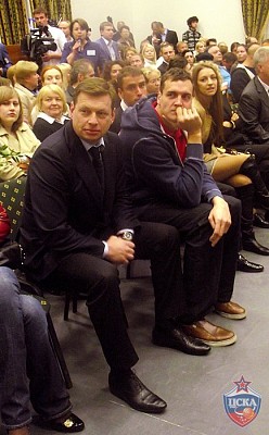 Николай Гуляев, Александр Каун и Евгения Канаева  (фото cskabasket.com)