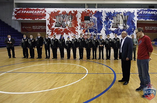 Кадеты в гостях у армейцев