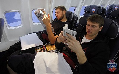 Dmitriy Sokolov and Andrey Vorontsevich (photo M. Serbin, cskabasket.com)