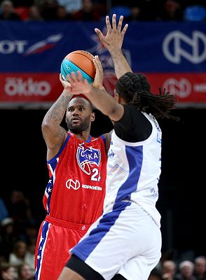 Амат М'Бай (фото: М. Сербин, cskabasket.com)