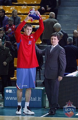 Виктор Хряпа  стал лучшим игроком турнира (фото М. Сербин, cskabasket.com)