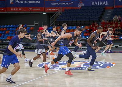 (фото: М. Сербин, cskabasket.com)