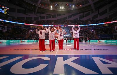 Группа поддержки ЦСКА (фото: М. Сербин, cskabasket.com)