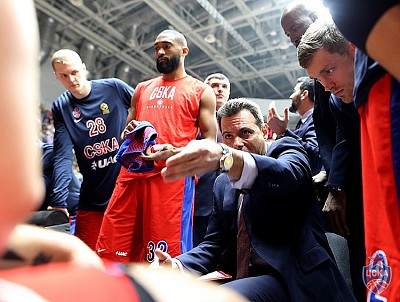 CSKA Time-out (photo: M. Serbin, cskabasket.com)