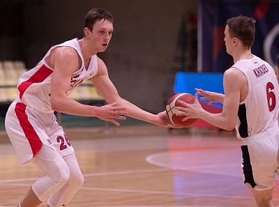 Кирилл Петухов и Валерий Князев (фото: М. Сербин, cskabasket.com)