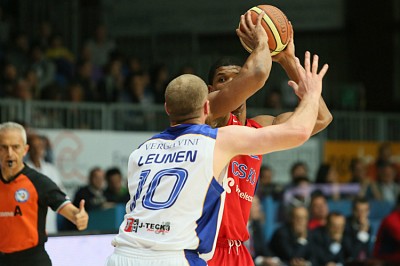 Кайл Хайнс (фото: pallacanestrocantu.com)