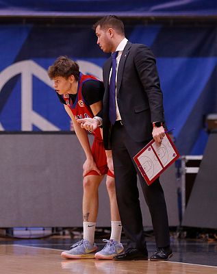 Вадим Ширинкин и Артур Уразманов (фото: М. Сербин, cskabasket.com)