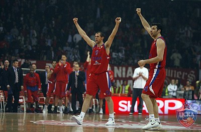 Ramunas Siskauskas and Theodoros Papaloukas (photo M. Serbin, cskabasket.com)