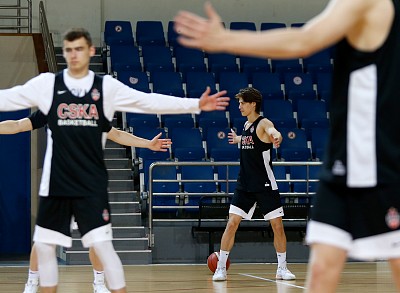 (фото: М. Сербин, cskabasket.com)