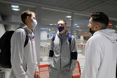 Владимир Ивлев, Семён Антонов и Никита Курбанов (фото: М. Сербин, cskabasket.com)