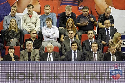 Почетные гости ЦСКА (фото М. Сербин, cskabasket.com)
