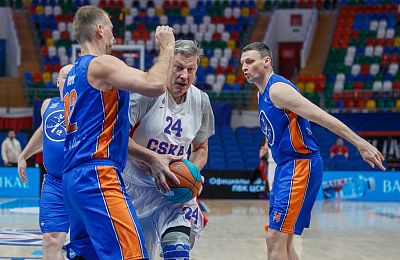 Сергей Моня, Сергей Панов и Алексей Зозулин (фото: М. Сербин, cskabasket.com)