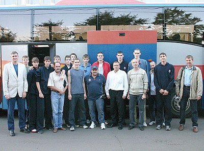 Молодежная команда ЦСКА сезона 2005/06 (фото cskabasket.com)