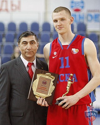 Андрей Логинов стал лучшим игроком турнира (фото Т. Макеева, cskabasket.com)