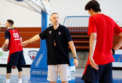 Олег Бартунов и Филипп Гафуров (фото: М. Сербин, cskabasket.com) 