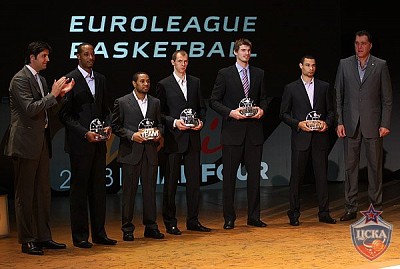 Первая команда Евролиги (фото Ю. Кузьмин, cskabasket.com)