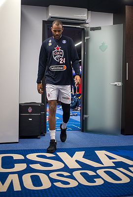 Амат М'Бай (фото: М. Сербин, cskabasket.com)