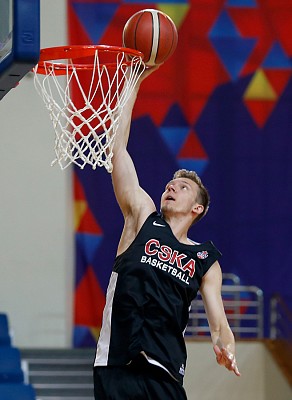 (фото: М. Сербин, cskabasket.com)