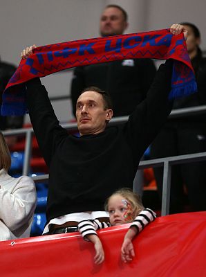 Болельщики ЦСКА (фото: М. Сербин, cskabasket.com)