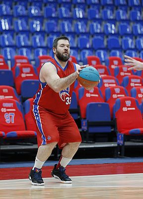 (фото: cskabasket.com)