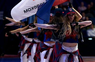 Группа поддержки ЦСКА (фото: М. Сербин, cskabasket.com)