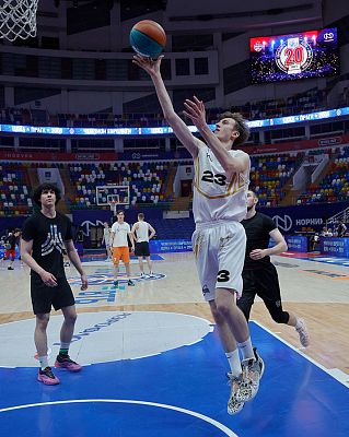 (фото: Т. Макеева, cskabasket.com)