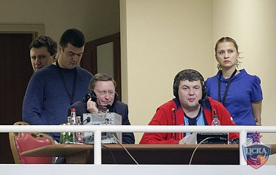 Сергей Иванов комментирует финал кубка ВТБ (фото М. Сербин, cskabasket.com)