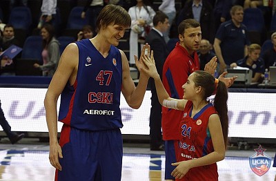 Андрей Кириленко и Виолетта Гантисурова (фото: М. Сербин, cskabasket.com)