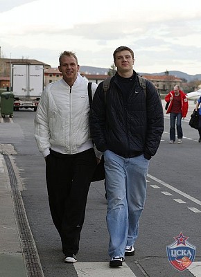 Антон Понкрашов и Андрей Воронцевич (фото М. Сербин, cskabasket.com)
