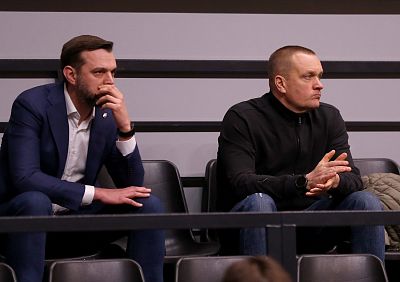 Евгений Чернявский и Андрей Ватутин (фото: М. Сербин, cskabasket.com)