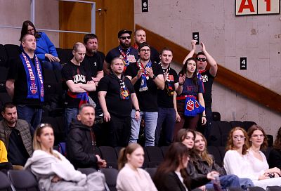 Болельщики ЦСКА (фото: М. Сербин, cskabasket.com)