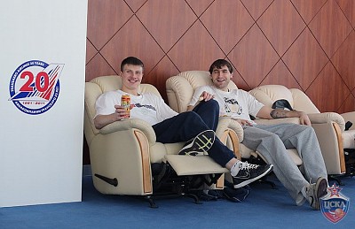Андрей Воронцевич и Дмитрий Соколов (фото М. Сербин, cskabasket.com)