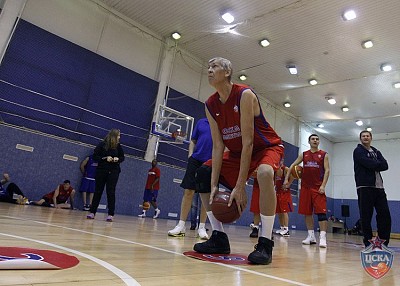 Алжан Жармухамедов   (фото М. Сербин, cskabasket.com)