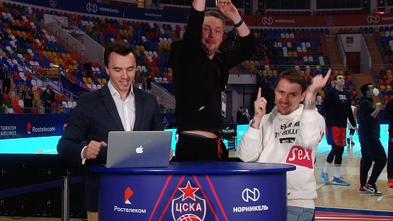 #CSKABasketShow: Чак и Шуманский, Равиль Сафин, Вики Ли и Анатолий Каширов