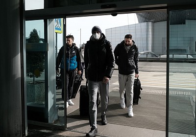 Дэниэл Хэкетт, Семён Антонов и Никита Курбанов (фото: М. Сербин, cskabasket.com)