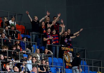 Болельщики ЦСКА (фото: М. Сербин, cskabasket.com)