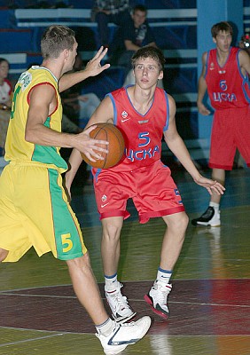 Дмитрий Головин (фото cskabasket.com)