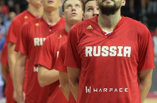 Защита бьет защиту