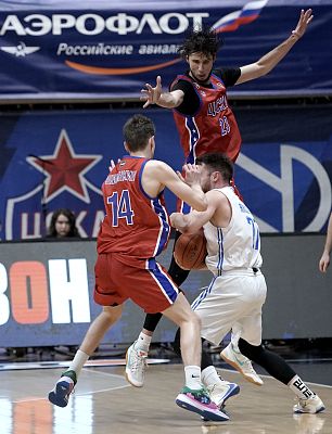 (фото: Т. Макеева, cskabasket.com)